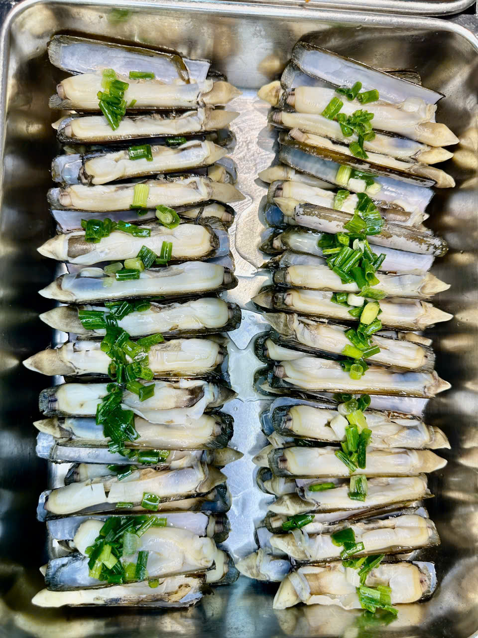 ốc móng tay chúa mỡ hành naka buffet